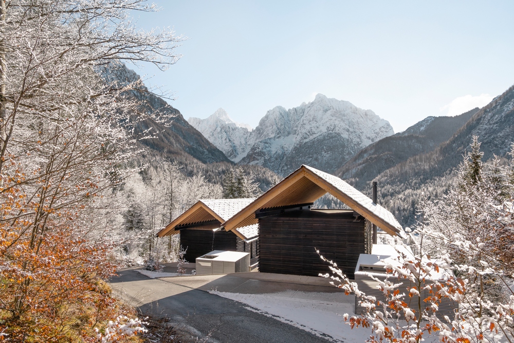 Twin Alpine Houses Dekleva Gregoric Architects photo Ana Skobe 1 outside 02